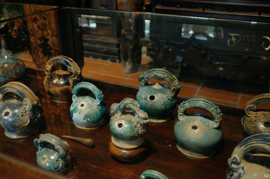 lang-nghe-lam-gom-quang-duc